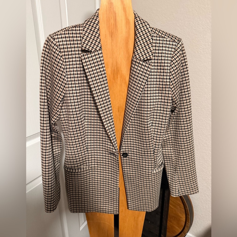 CJLA Houndstooth Blazer